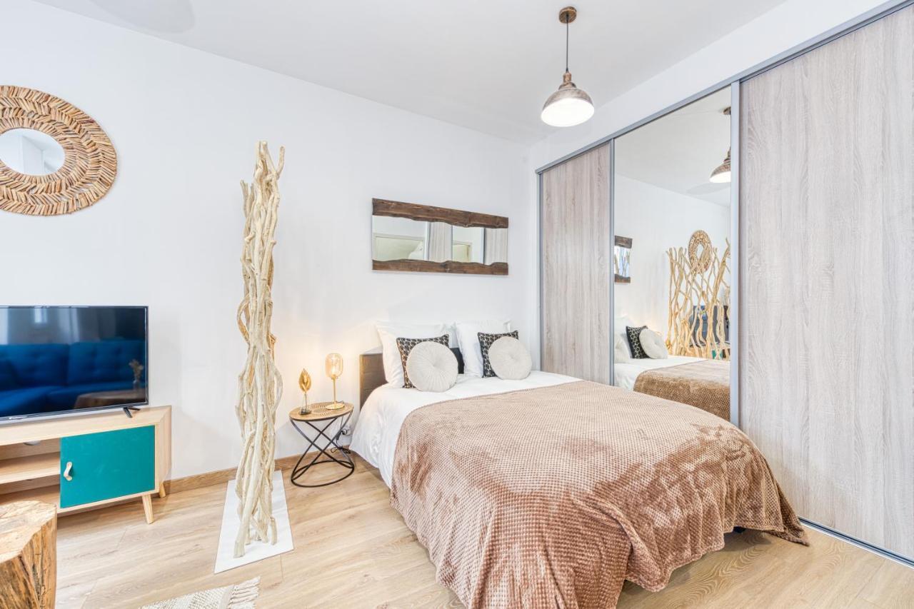 Meuble Classe 3 Etoiles Au Pied Des Thermes อัลวาร์ ภายนอก รูปภาพ